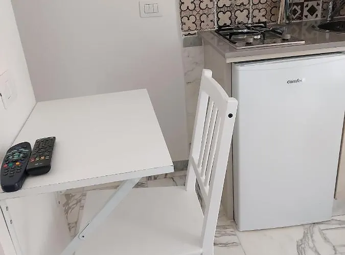 Casa Laurel Apartman Meta