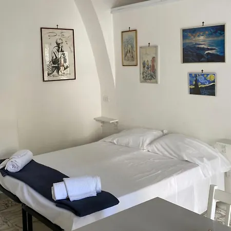 Casa Laurel * メタ